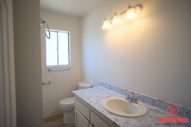 Building Photo - 114 Hughes Ave