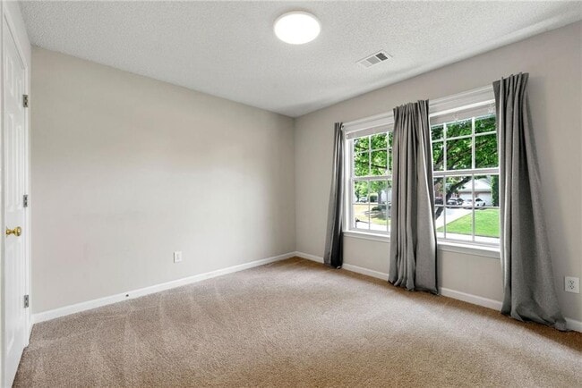 Building Photo - 7260 Foxberry Ct