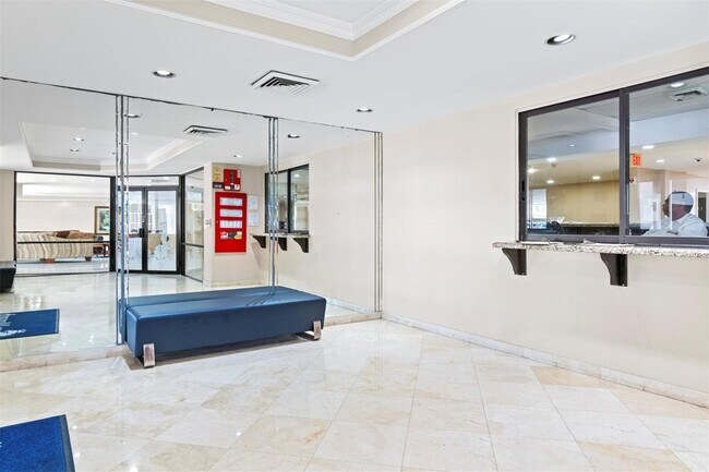 Building Photo - 111 N Pompano Beach Blvd