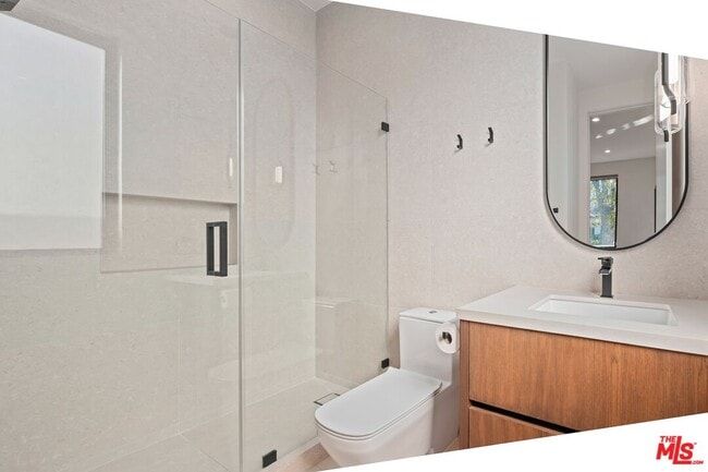 Building Photo - 4708 Noble Ave