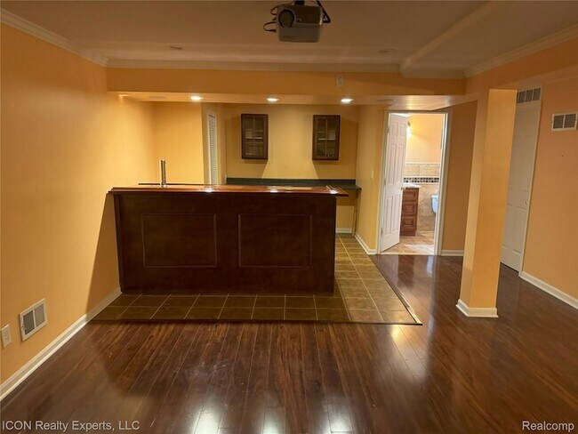 Building Photo - 4162 Gardenia Dr