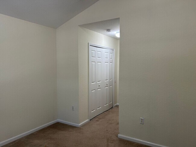 Building Photo - 3497 Shallot Dr