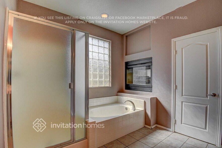 Building Photo - 5795 Farmhouse Ct