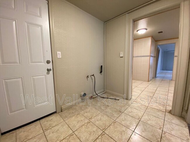 Building Photo - 101 North St