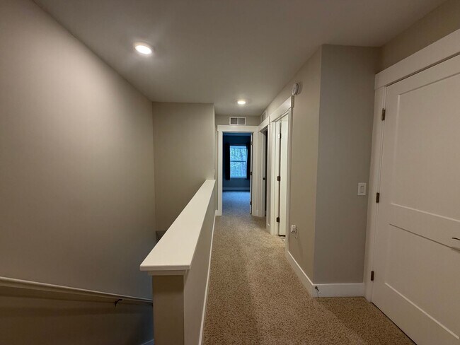 Building Photo - 2351 Watertown Wy