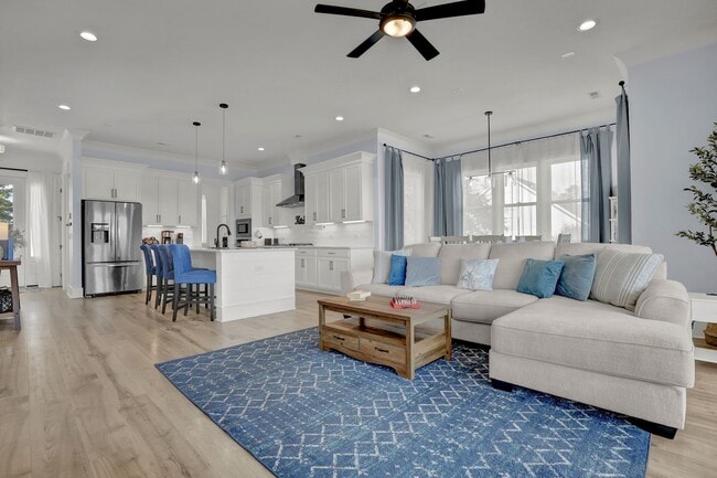 Building Photo - 1059 Meridian Dr