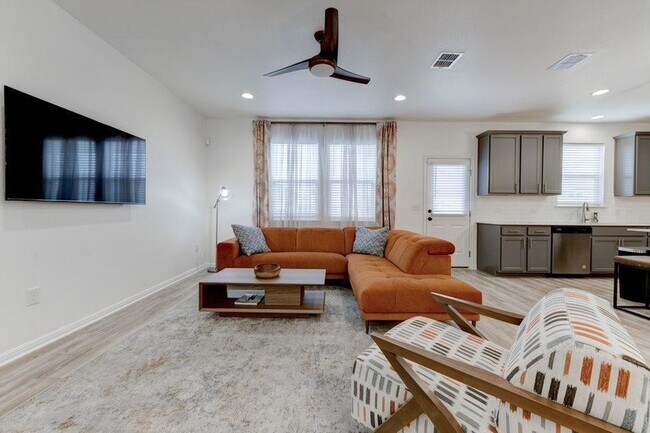 Building Photo - 6502 Arden Fls Dr