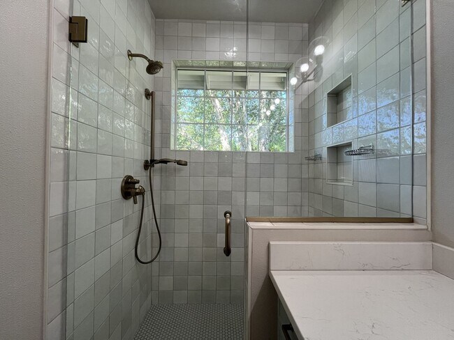 Building Photo - Beautifully Updated 3-Bedroom Cedar Mill Home with Chef's Kitchen, Huge Bonus Room and Private Ba...