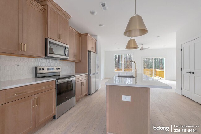 Building Photo - 2120 Opulent Oaks Ln