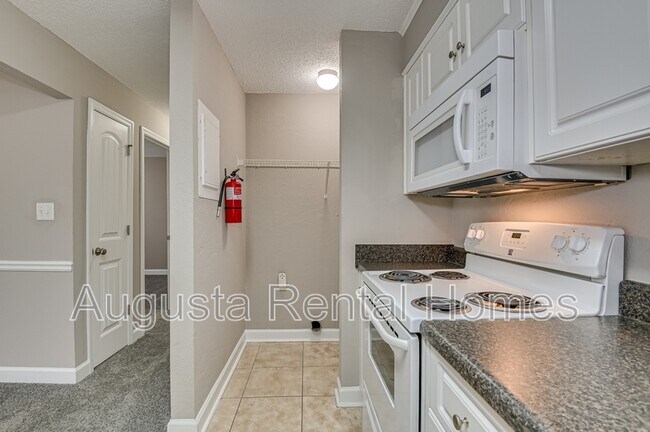 Building Photo - 4008 Wheeler Woods Rd
