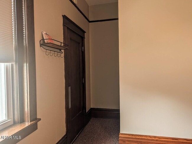 Building Photo - 233 E Pitt St