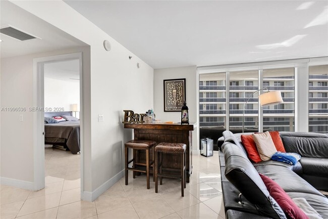 Building Photo - 1850 S Ocean Dr