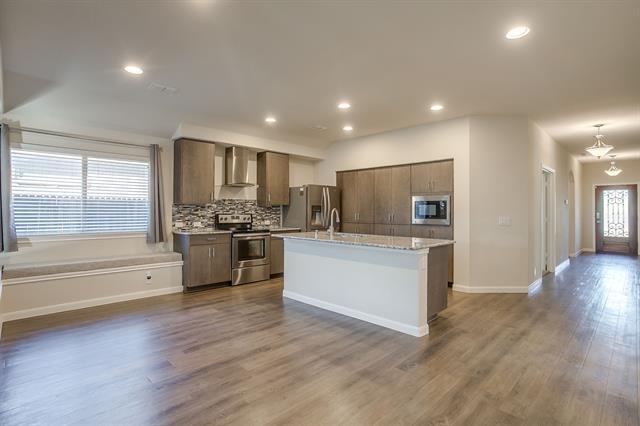 Building Photo - 817 Woodmark Dr