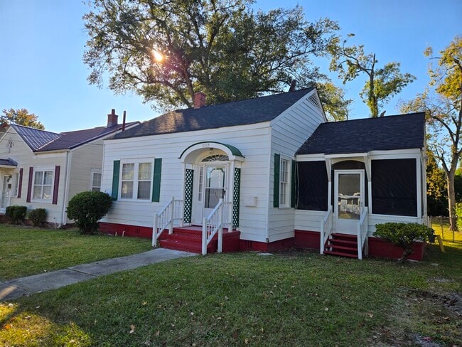 Primary Photo - 1315 Beman St