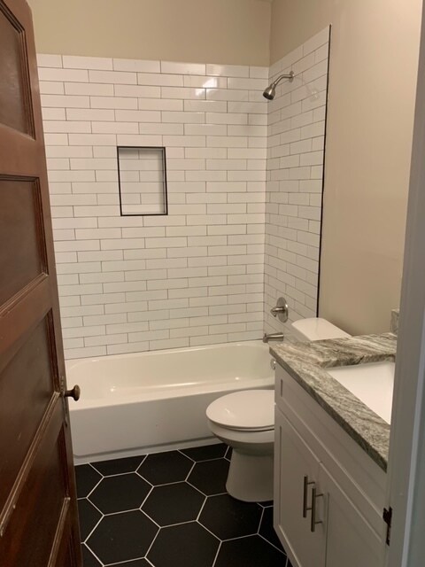 Building Photo - 1962 Washington Rd