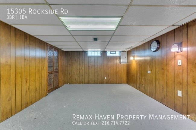 Building Photo - 15305 Rockside Rd