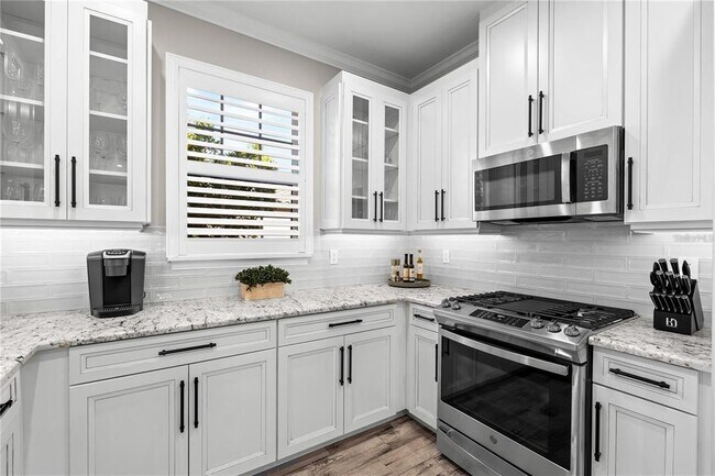 Building Photo - 15672 Sacile LN