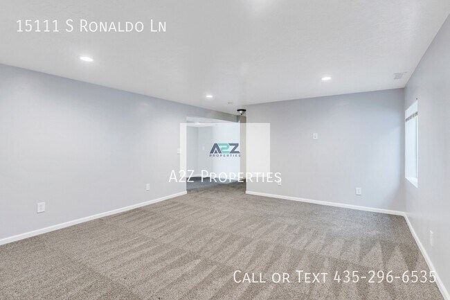 Building Photo - 15111 S Ronaldo Ln