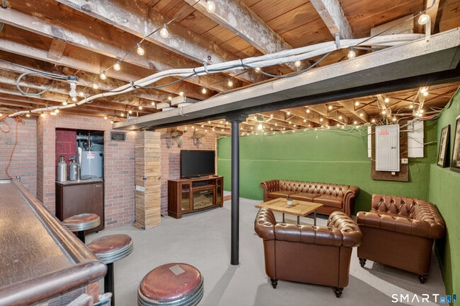 Building Photo - 122 Shawmut Ave