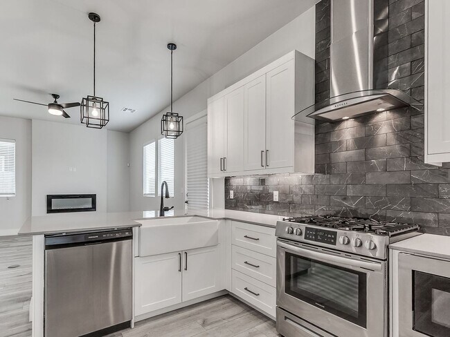 Building Photo - Beautiful New Construction Home in Edmond/...