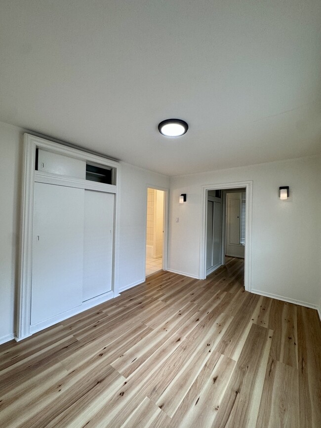 Building Photo - 147 San Bruno Ave