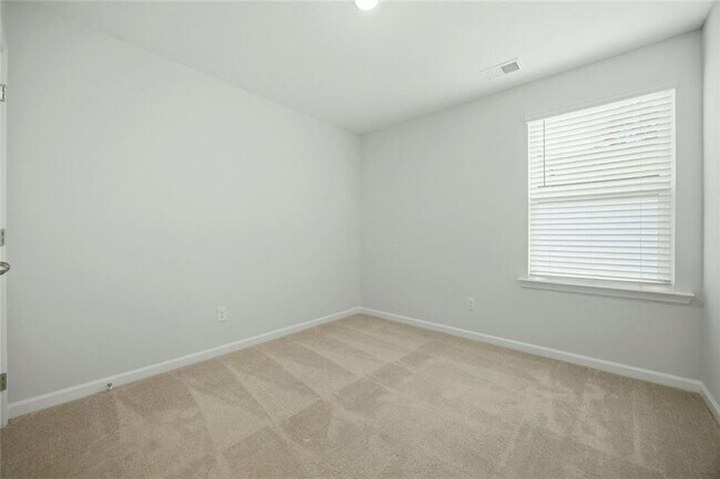 Building Photo - 111 Horned Owl Ave