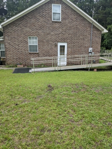 Building Photo - 50 Pinckney Pl