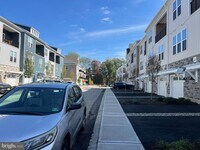 Building Photo - 8106 Donatello Dr