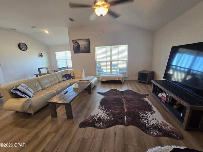 Building Photo - 231 Boggy Crk Wy