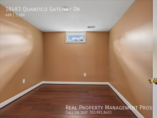 Building Photo - 18483 Quantico Gateway Dr