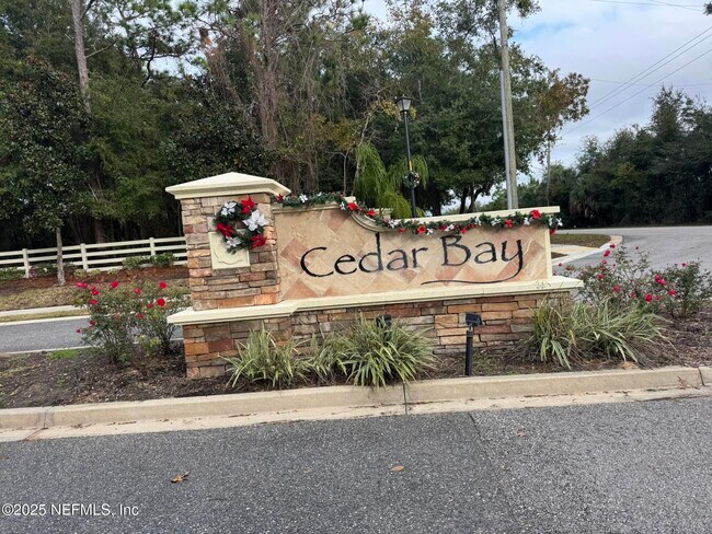 Building Photo - 348 Auburn Oaks Rd E