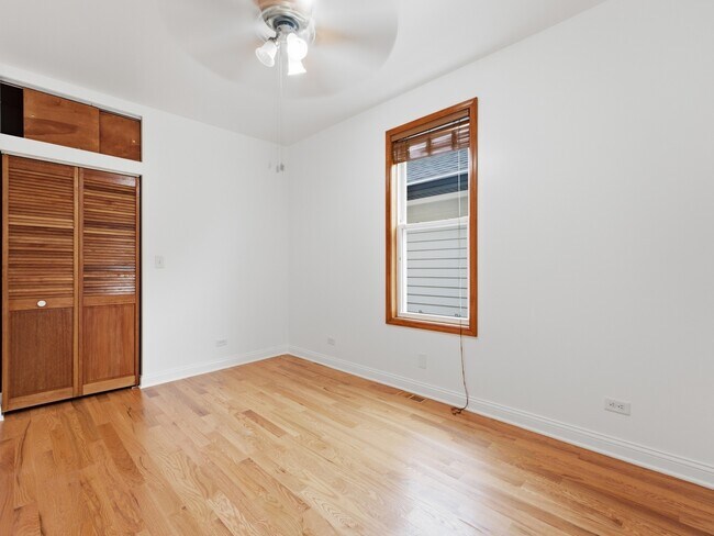 Building Photo - 3408 N Springfield Ave