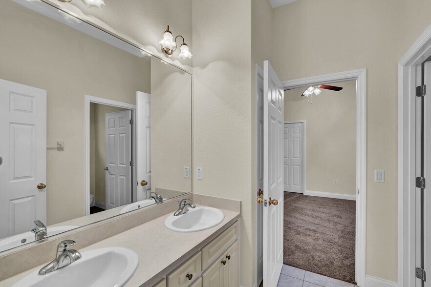 Bathroom 3. - 832 Ashton Oaks Cir