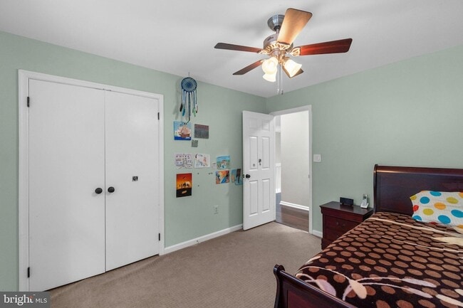 Building Photo - 6874 Caravan Ct