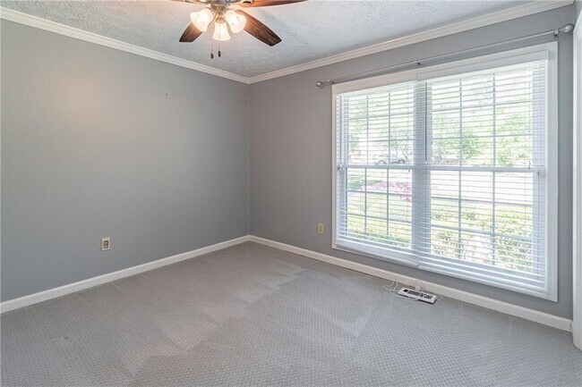 Building Photo - 3410 Dry Creek Rd