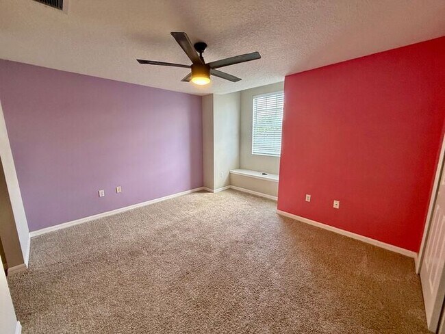 Building Photo - 3/2.5 Townhome in St Cloud-AVAILABLE NOW