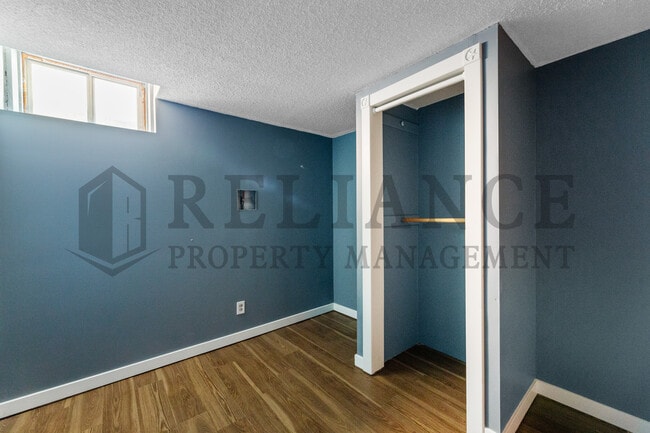 Building Photo - 1513 S Edwards St