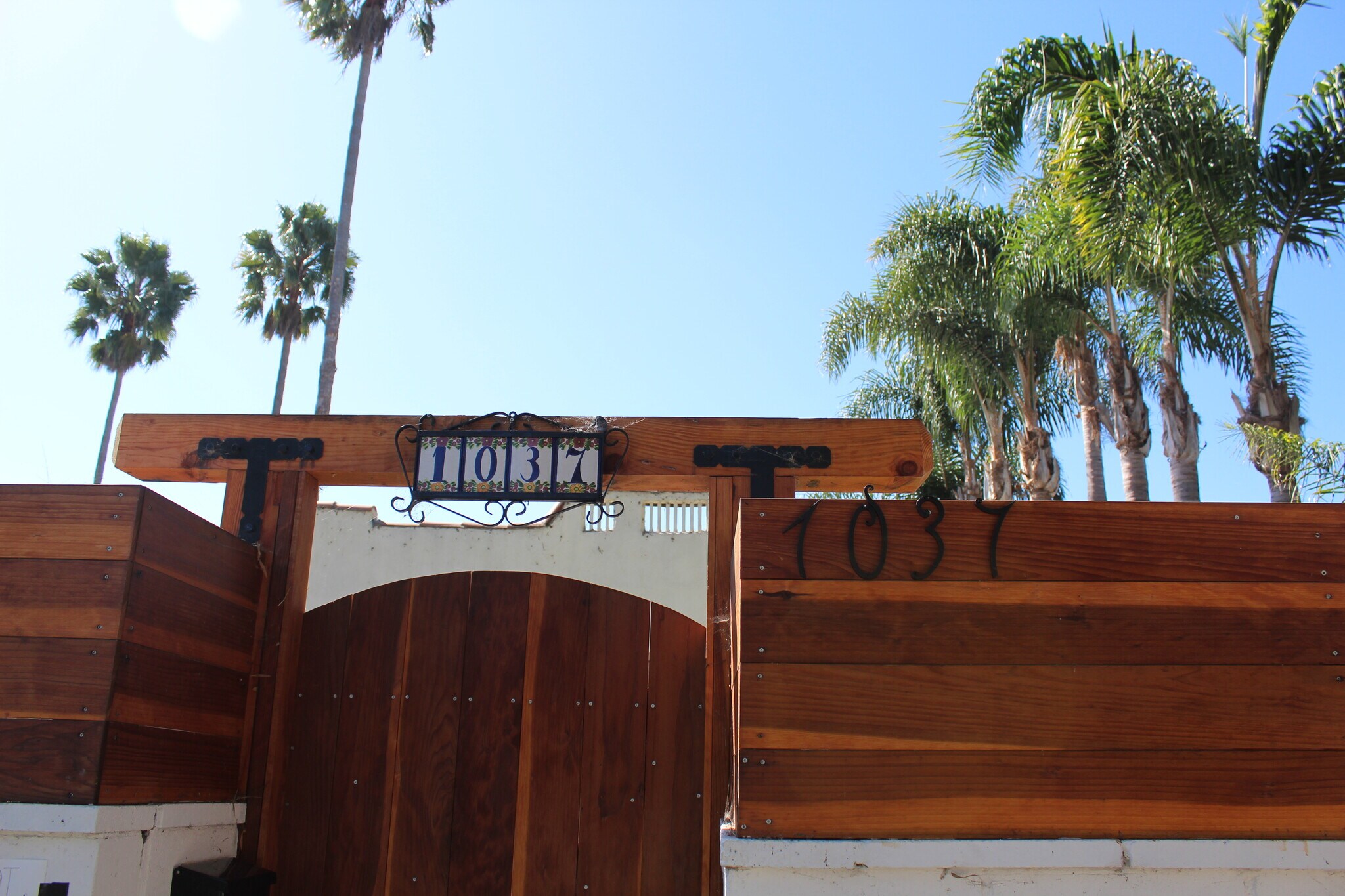 Building Photo - 1037 Pleasantview Ave