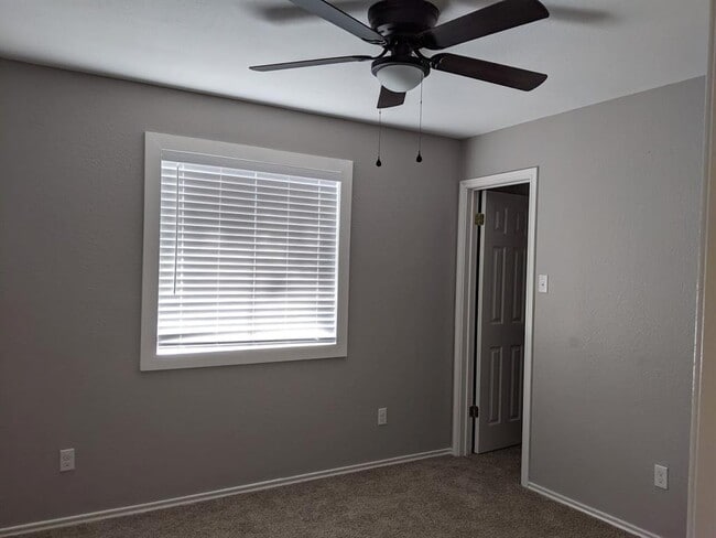 Building Photo - 3631 Walleye Cove