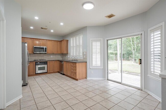 Building Photo - 203 W Sundance Cir