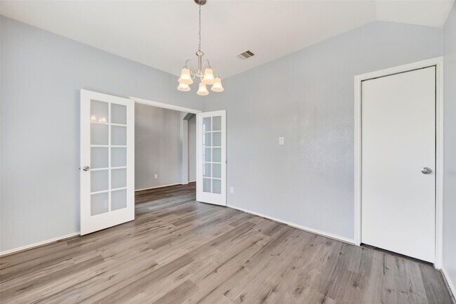 Building Photo - 20718 Laurel Rain Ct