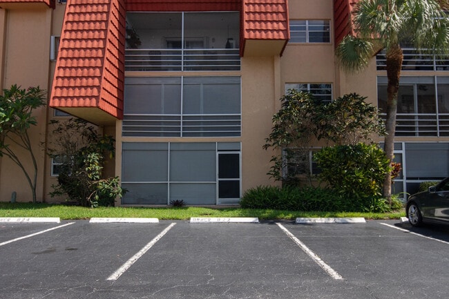 Building Photo - 22605 SW 66th Ave
