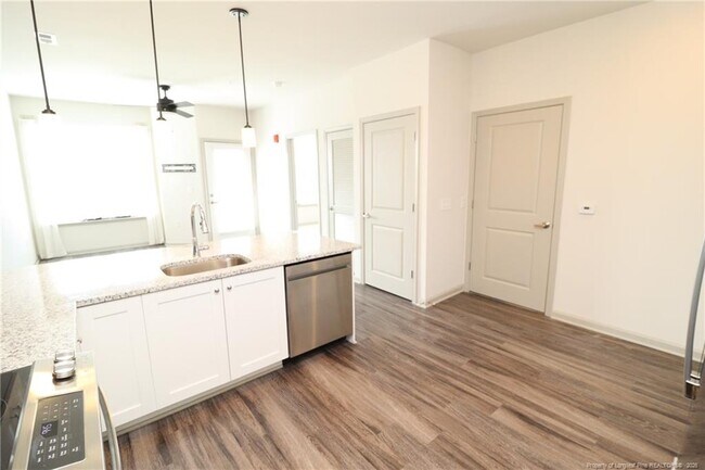 Building Photo - 2402 Gathering Sq Ct