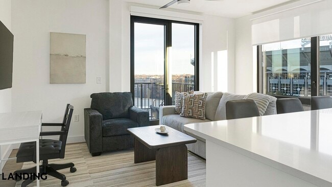 Building Photo - 1007 S Mint St