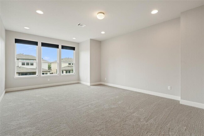 Building Photo - 5009 Mandevilla Dr