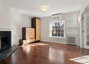 Building Photo - 7 Primus Ave