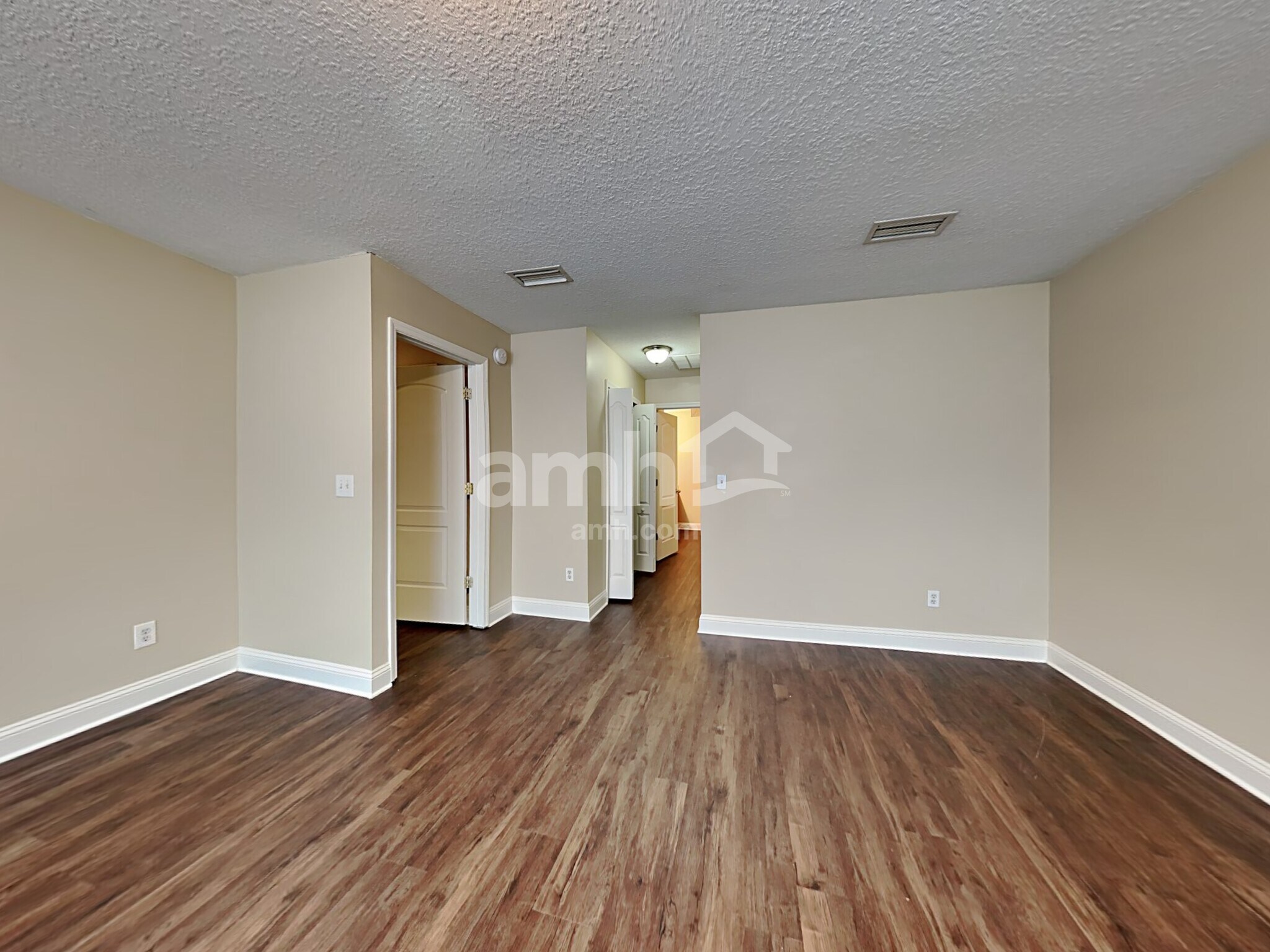 Building Photo - 2510 Victoria Point Dr