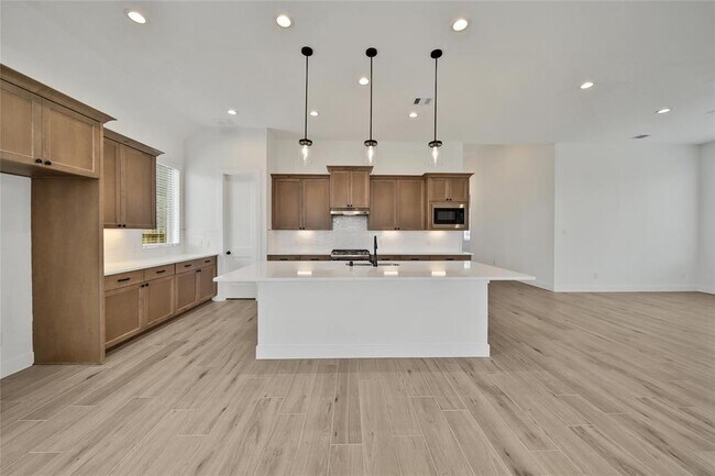 Building Photo - 13107 Wood Leaf Pk