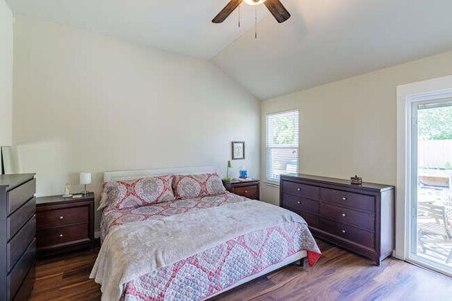 Building Photo - 213 Chandler Crossing Trail