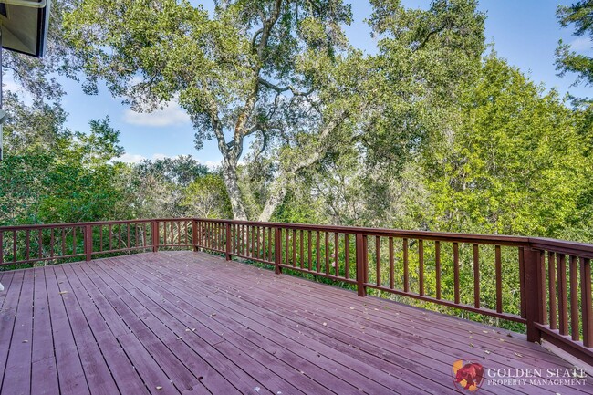 Building Photo - Spacious Los Altos Hills Home with Stunnin...